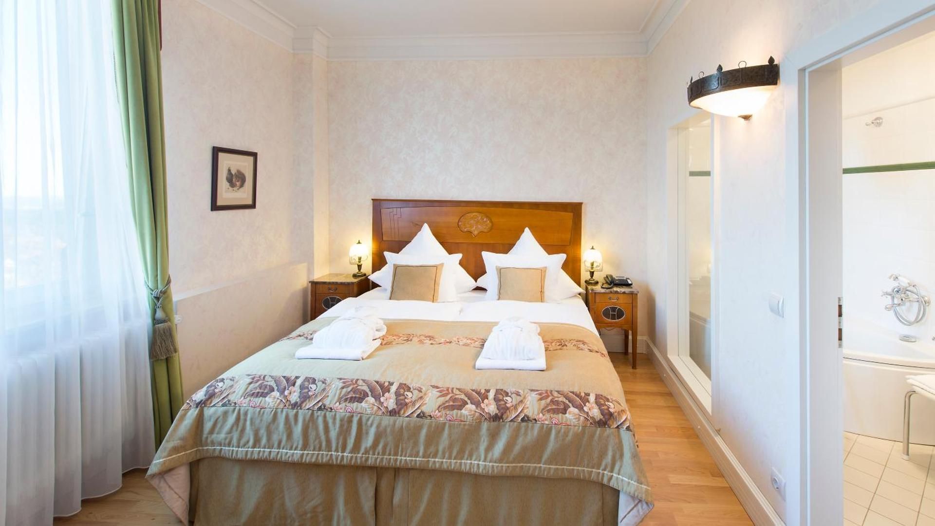 Standard Suite