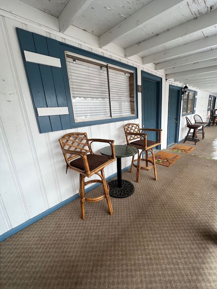 Mountain View Lodge Deluxe Double Room, Kitchenette, Mountain View 6