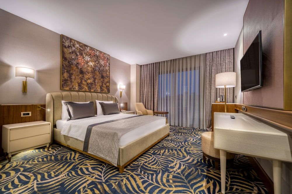 BN Hotel Thermal & Wellness Family Room, Pool View 3