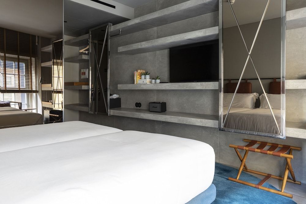 ICON Duplo Ribeira Double Room (Custom) 3