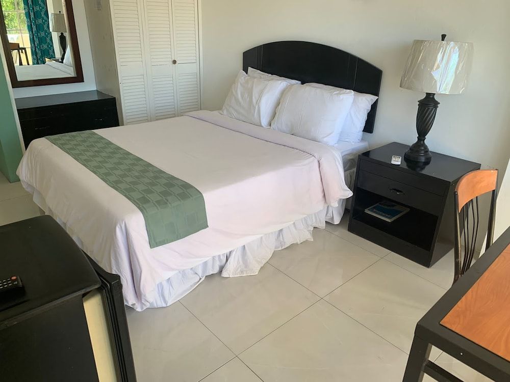 Match Resort Hotel Standard Room, 1 Queen Bed 3