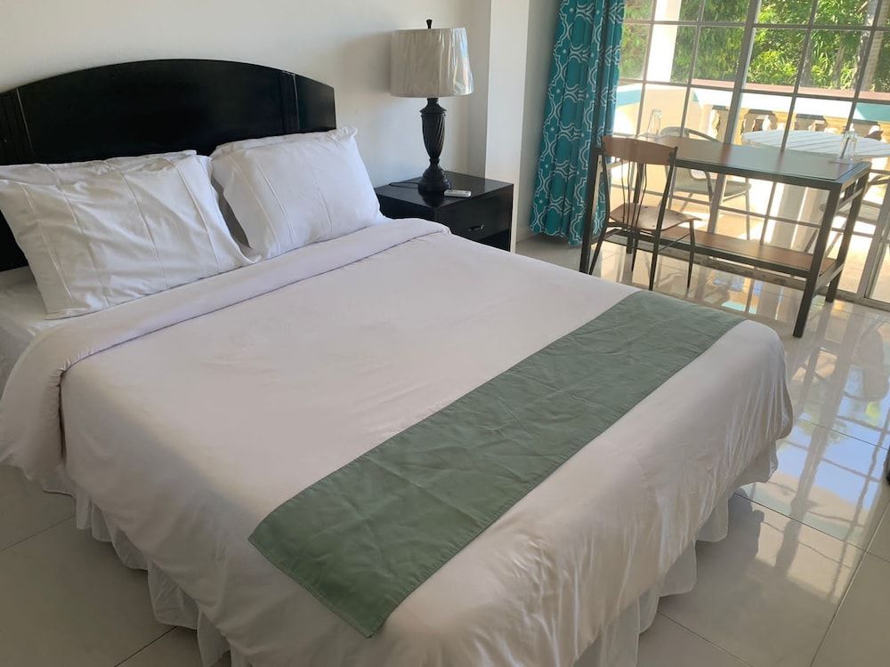 Match Resort Hotel Standard Room, 1 Queen Bed 4