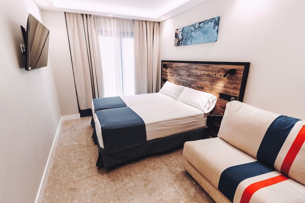Studio, 2 Twin Beds