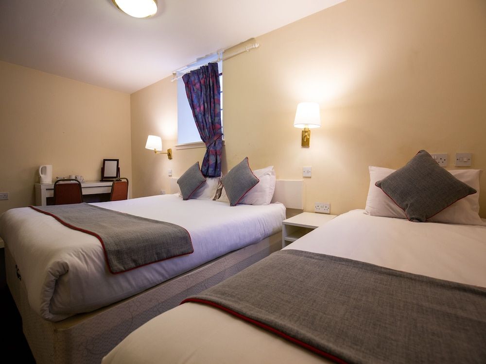 The Longforgan Coaching Inn Standard Twin Room, 2 Twin Beds (Accessible) 2