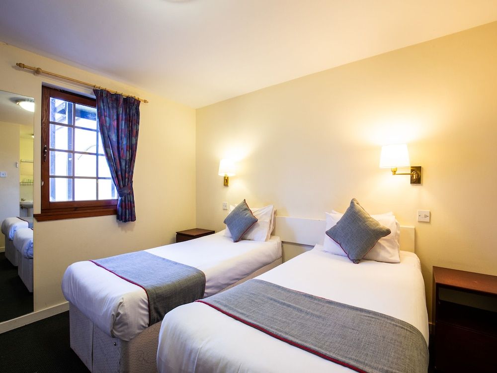 The Longforgan Coaching Inn Standard Twin Room, 2 Twin Beds 2