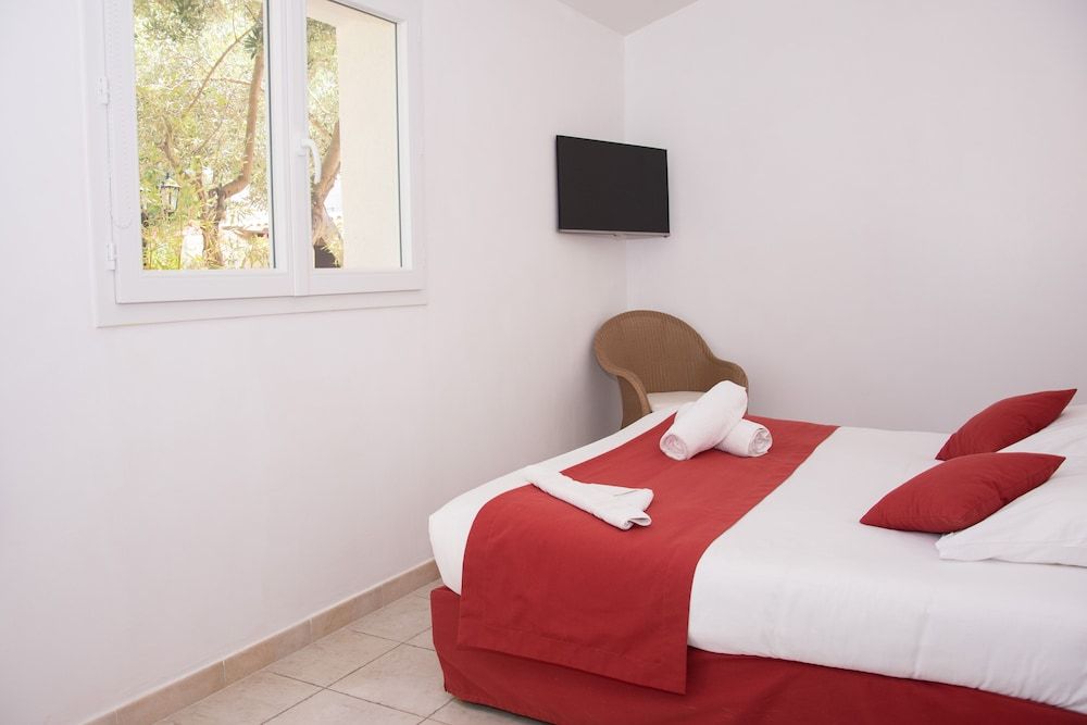 Superior Double Room, 1 King Bed, Garden View