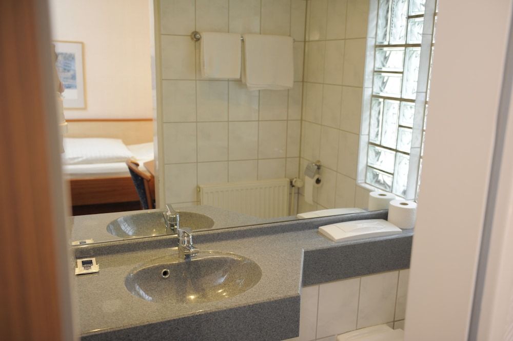 Hotel Heldt Single Room 5