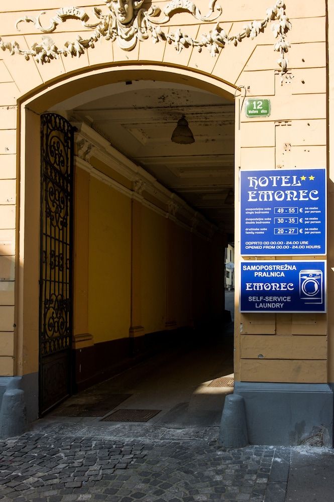 undefined Emonec Hotel 2