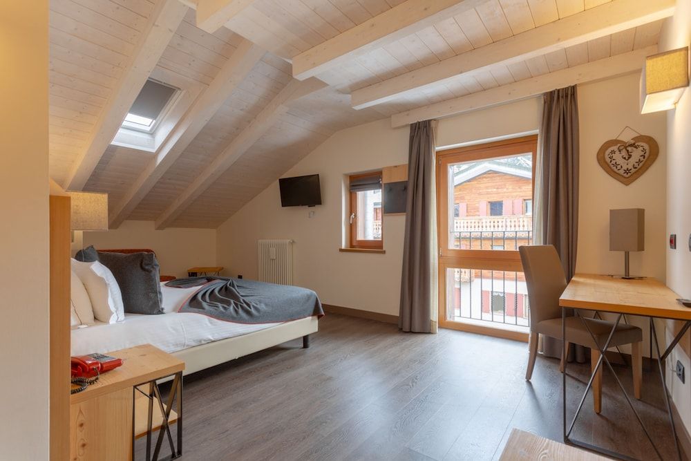 Olimpia Hotel Junior Suite 6