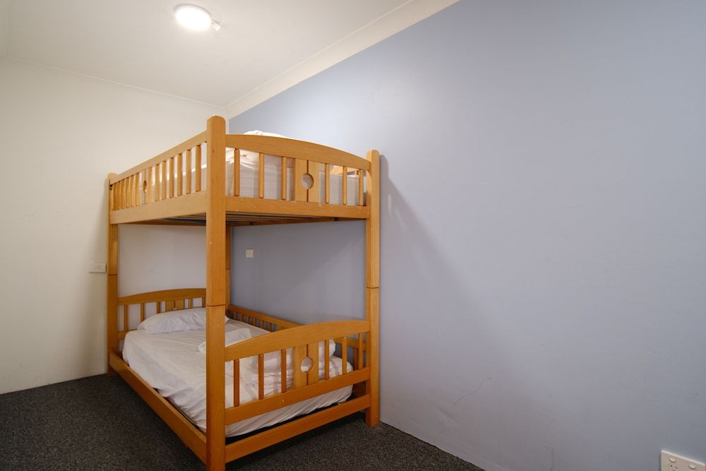 Lakeside Inn Illawarra Lakeside Family Bunk Room 2