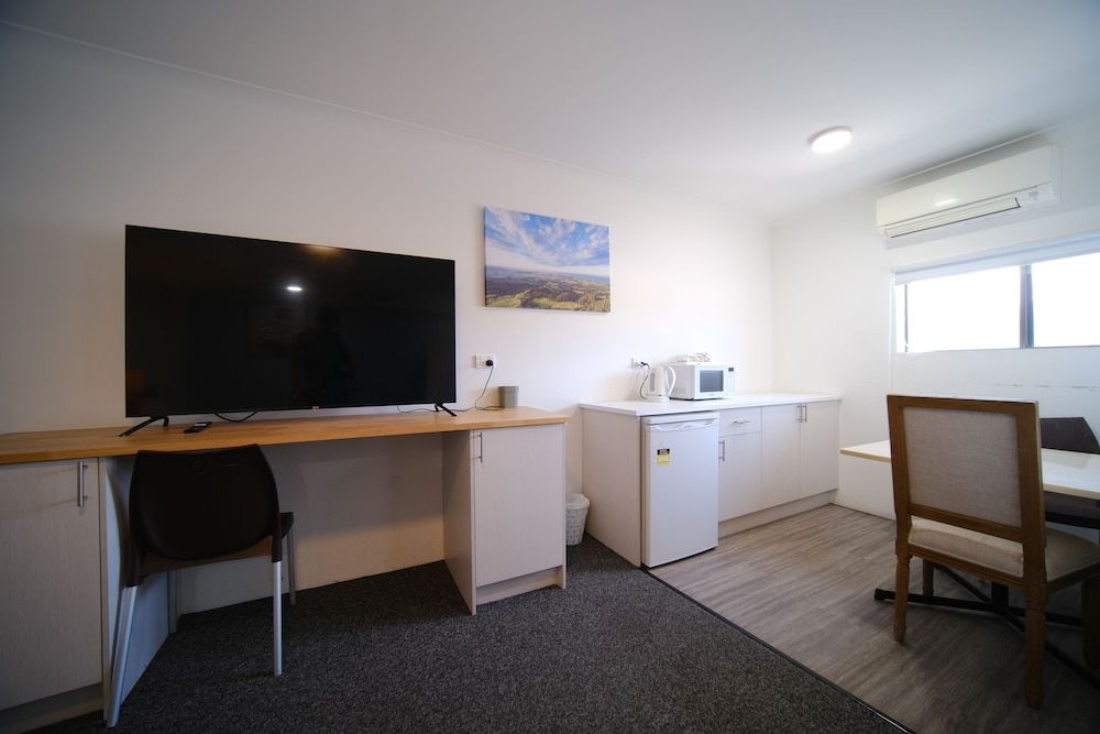 Lakeside Inn Illawarra Lakeside Family Bunk Room 4