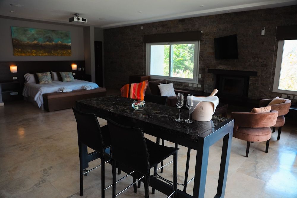 El Carmelo Mountain Lodge Luxury Suite, Mountain View 6