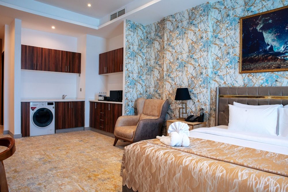 undefined Al Mansour Plaza Hotel 3
