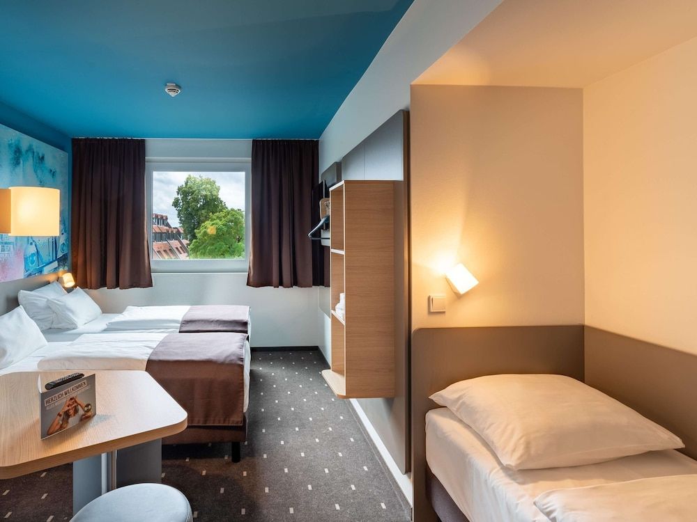 B&B Hotel Wolfsburg-Weyhausen Triple Room