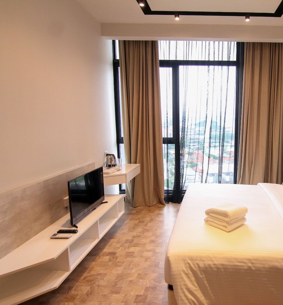 Expressionz KLCC by Wodages Deluxe Studio 2