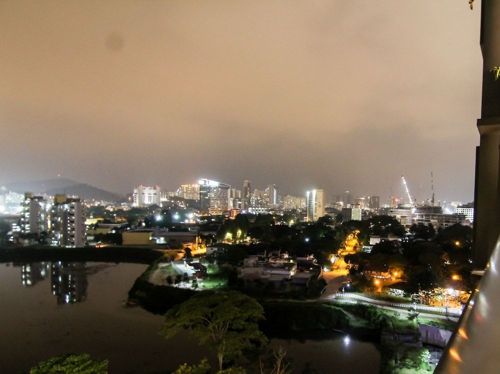 Expressionz KLCC by Wodages Deluxe Studio 6