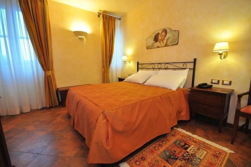 OC Hotel Double Room Single Use 3