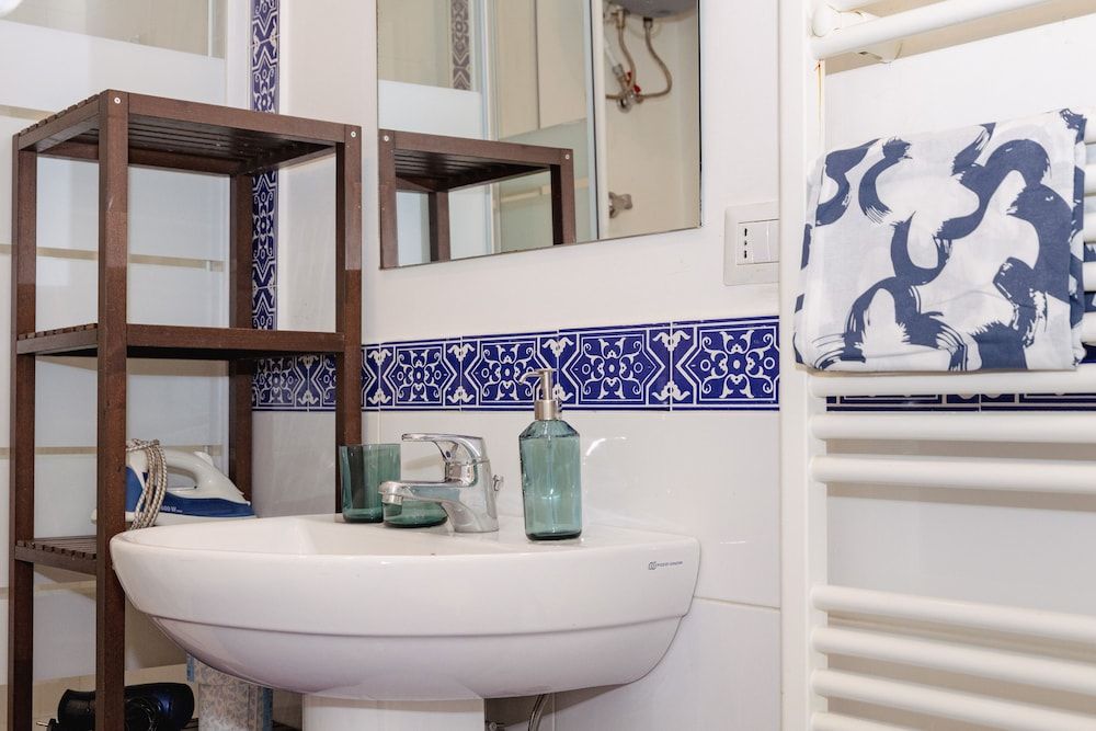 Residence Sorrento City Apartment, 2 Bedrooms, Terrace, Garden View (Via Parsano 6 B) 9