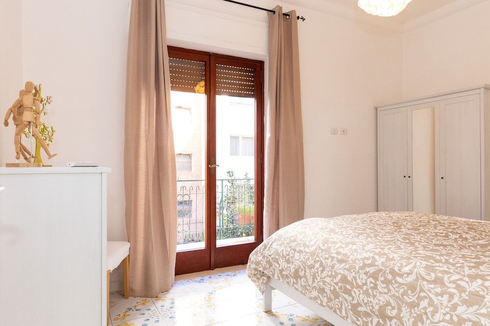Residence Sorrento City Apartment, 2 Bedrooms, Balcony, Garden View (Via Parsano 6 B) 18