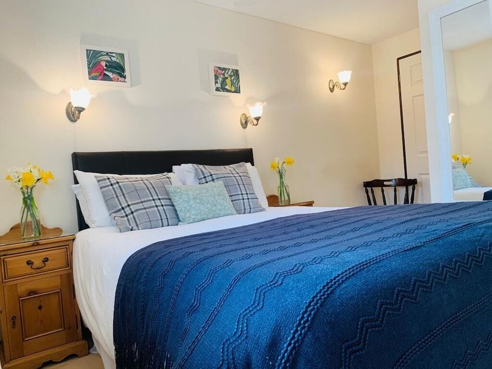 George & Dragon Country House Hotel Classic Double Room 9