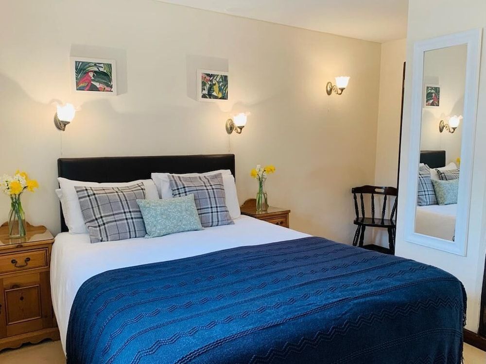 George & Dragon Country House Hotel Classic Double Room 3