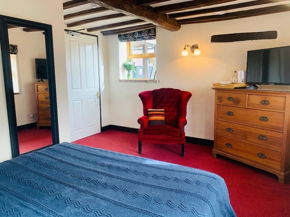 George & Dragon Country House Hotel Classic Double Room 17