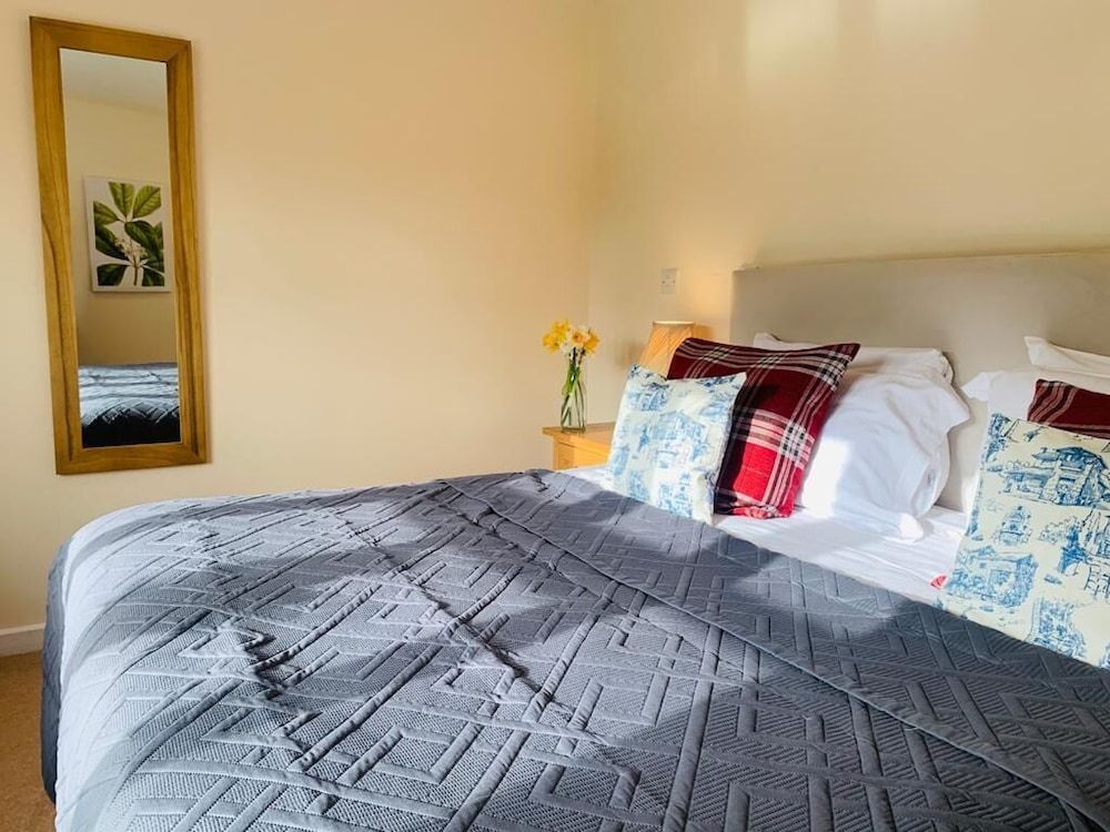 George & Dragon Country House Hotel Superior King Room 12