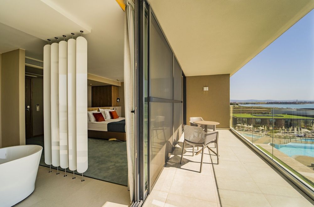 Signature Sea View Room