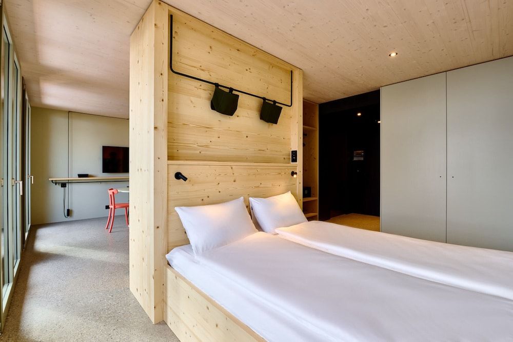 Apart Hotel Adelboden am Dorfplatz Deluxe Apartment 5