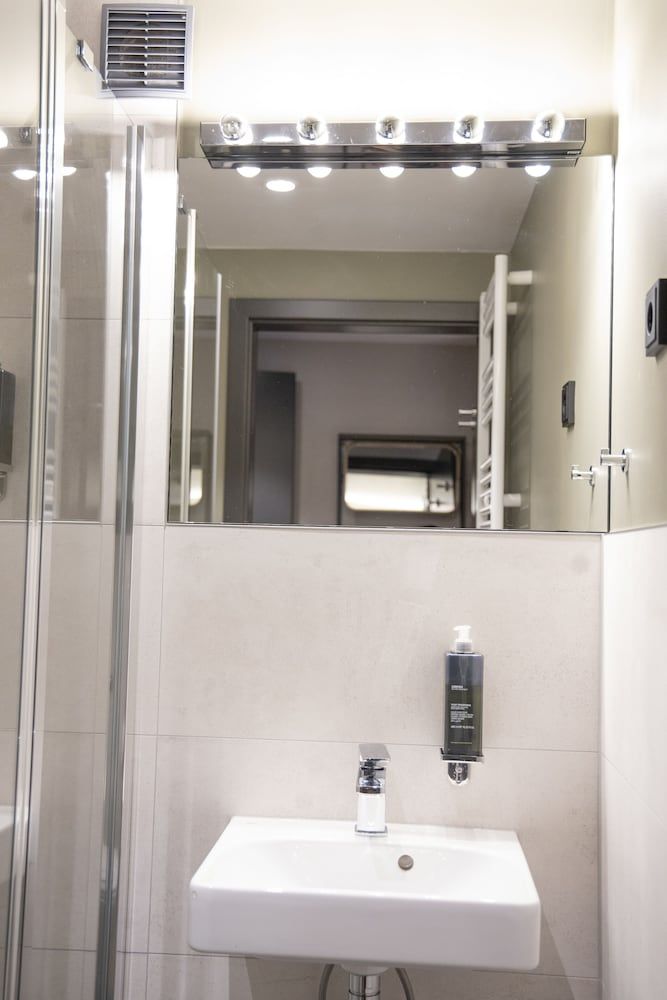 Munich Rooms Hotel City Double Room 10