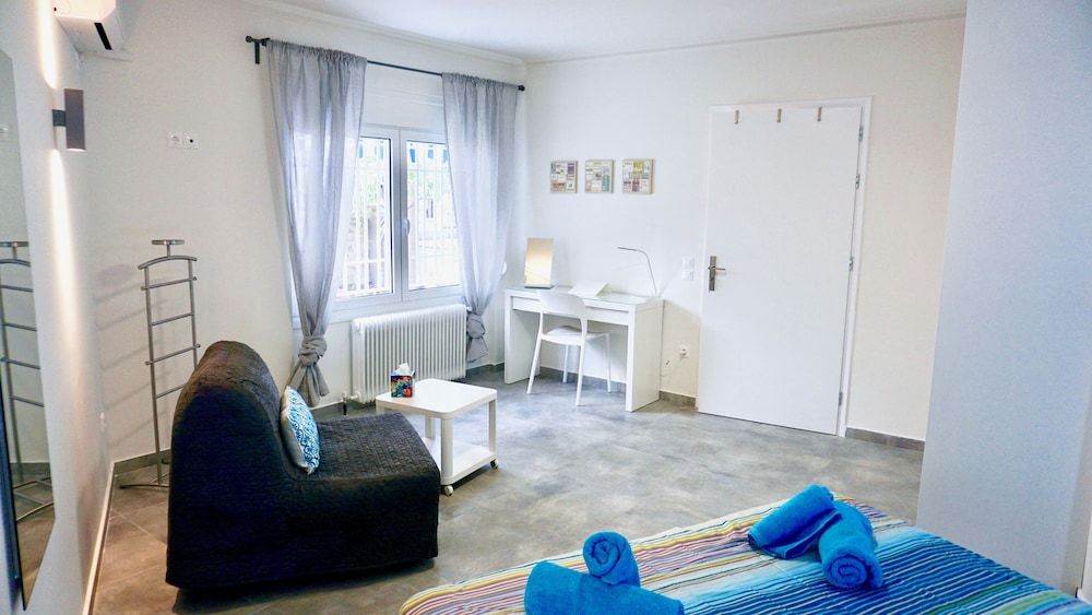 Hilton Area Renovated Apt next to Metro Apartment 19