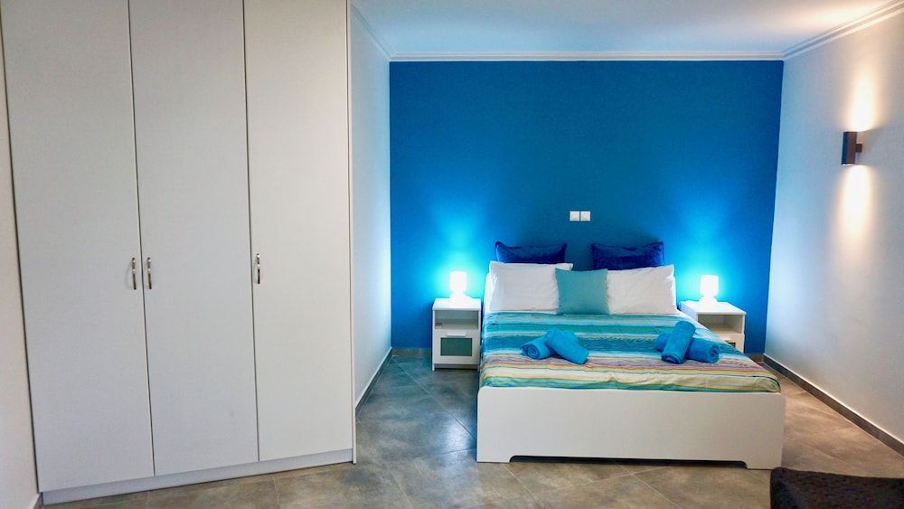 undefined Hilton Area Renovated Apt next to Metro 2