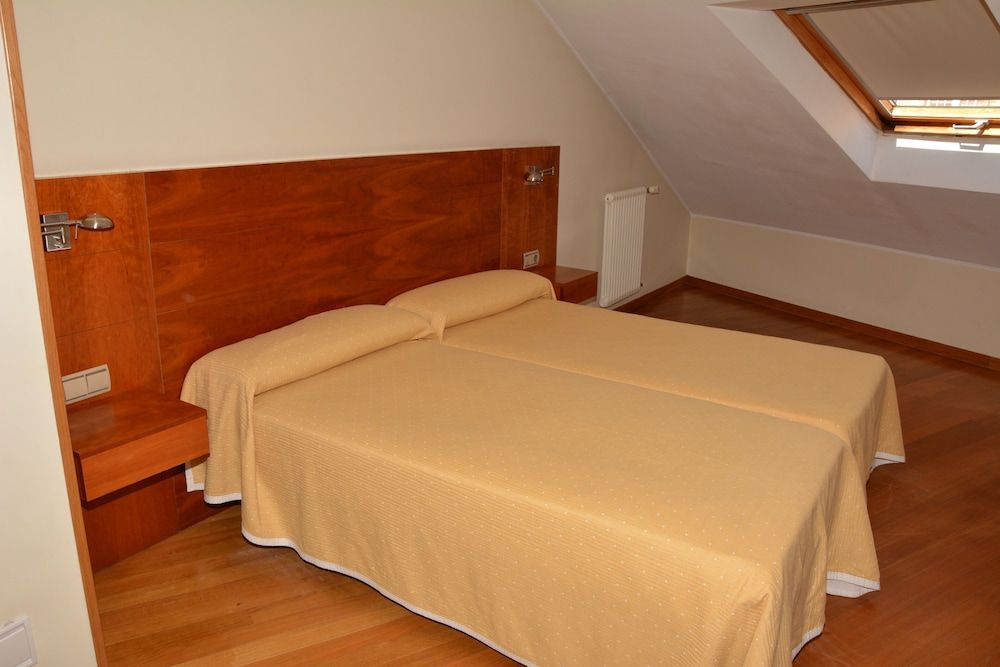 Rosa Rosae PR Standard Double Room 7