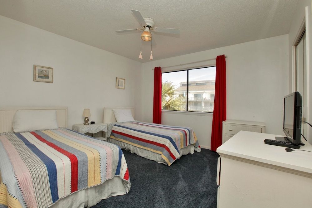 Condo, 2 Bedrooms (SB3)