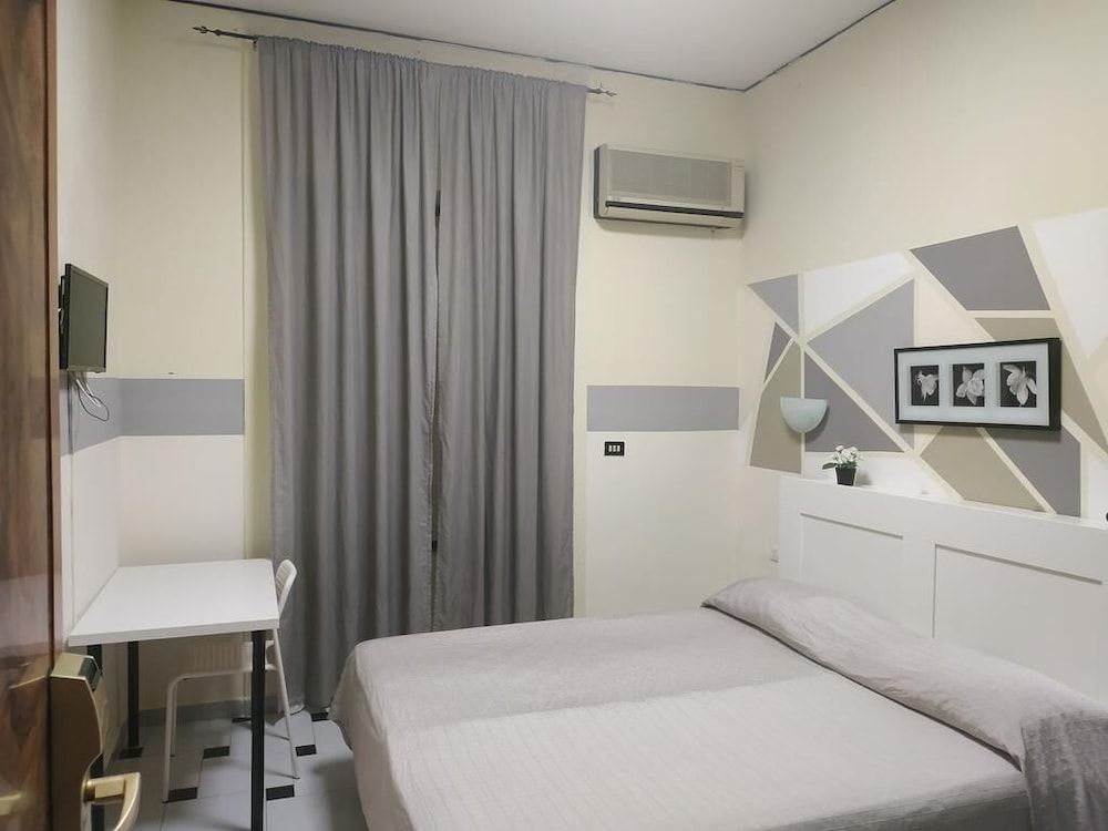 undefined Hotel Luna Rossa 4