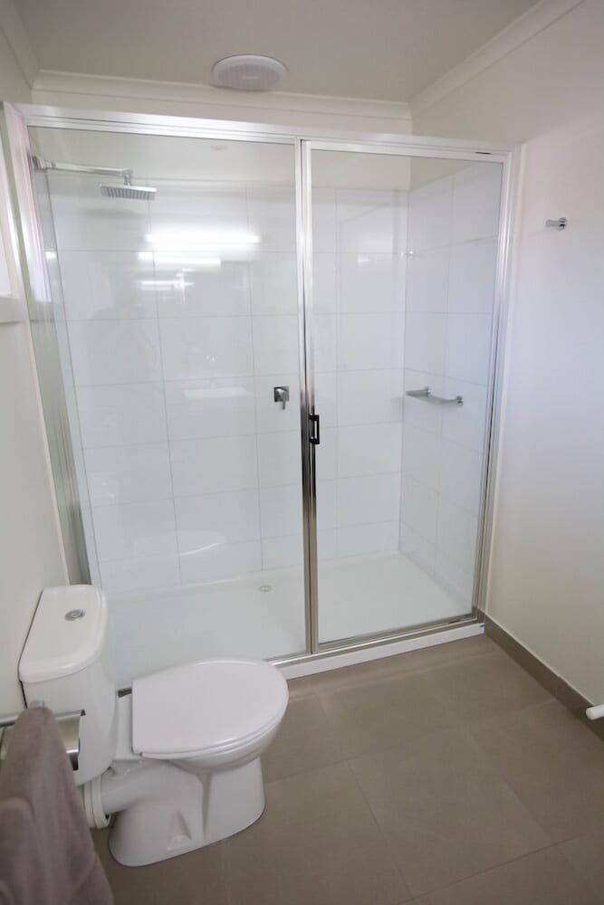 Elm Tree Motel Executive Queen 4