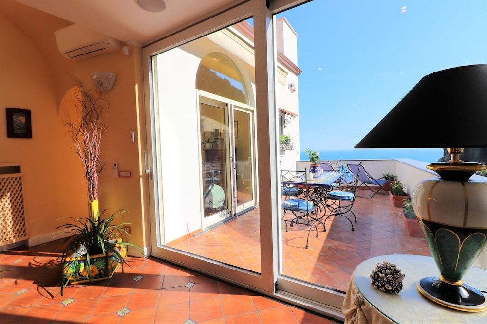 Ilary House Luxury Apartment, 3 Bedrooms 16