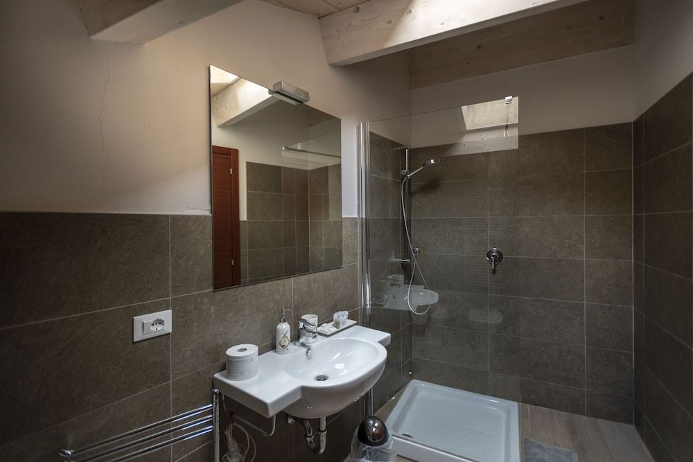 Al Battistero Luxury Suite Deluxe Quadruple Room 6