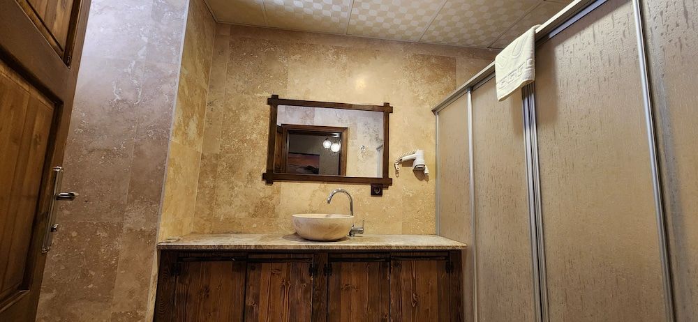 Cappadocia Elite Stone House Deluxe Cift Kisilik Oda - Balkonsuz 6
