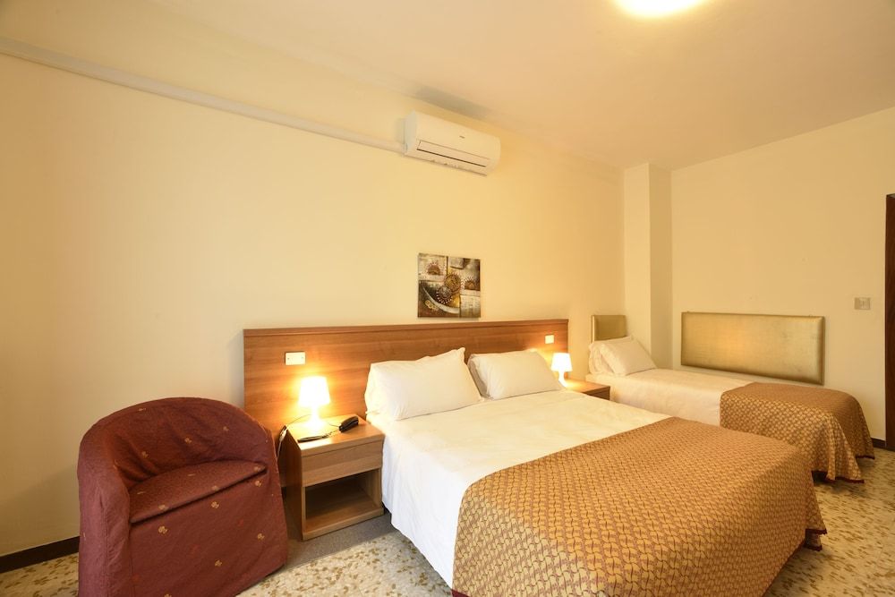 Hotel Diano Marina Mhotelsgroup Superior Quadruple Room 2