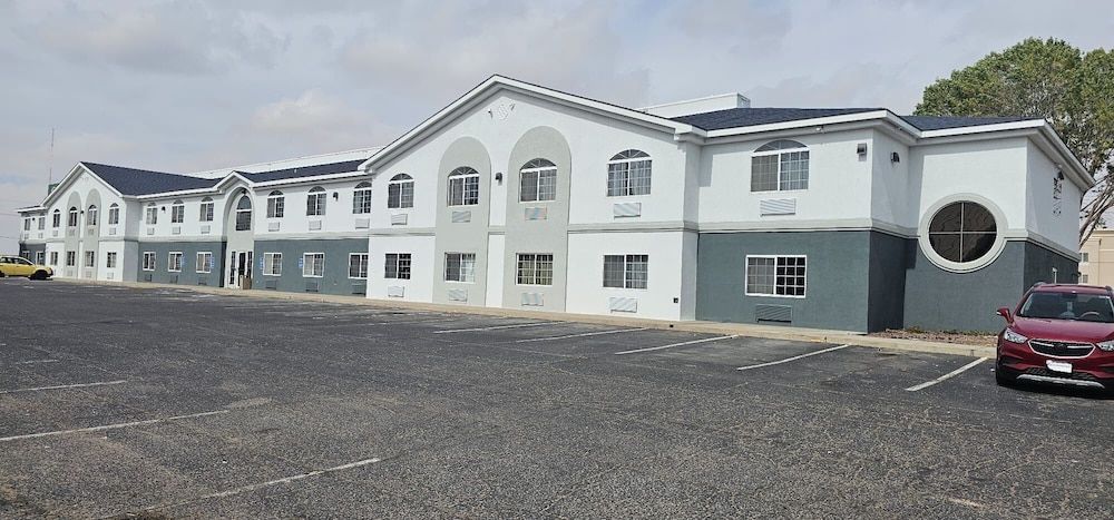 undefined Quality Inn & Suites Roswell North 4