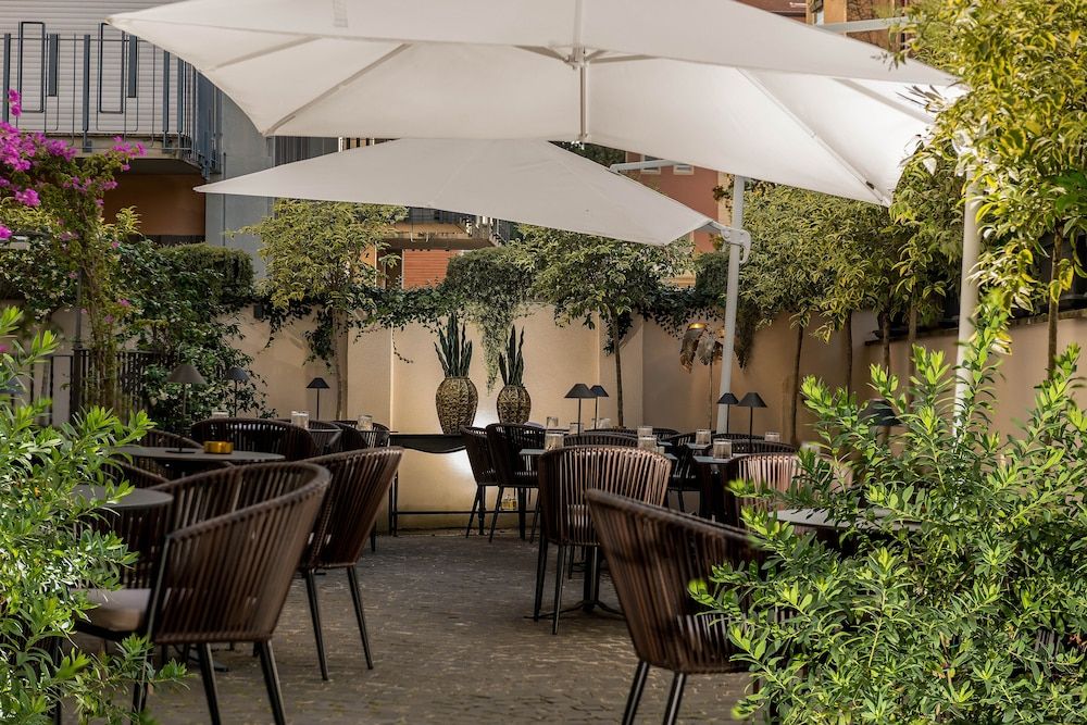 undefined Hotel La Ville 6