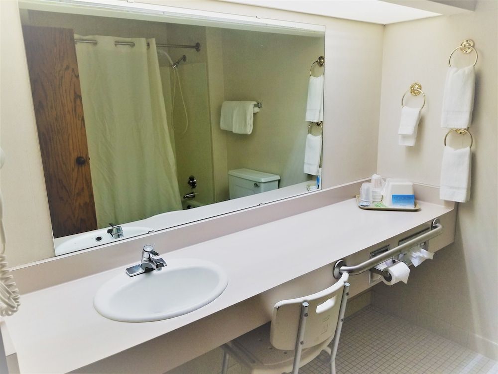 Abby Inn Standard Double Room, 2 Double Beds, Non Smoking 6