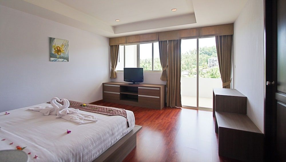 2 Bedroom Penthouse Pool Suite