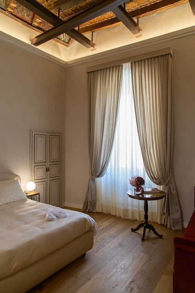 Dimora Storica Lo Svevo Executive Room (Dei Falconieri) 4