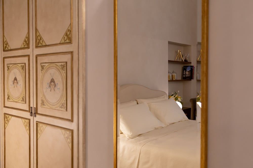 Dimora Storica Lo Svevo Comfort Room (Degli Artisti) 6