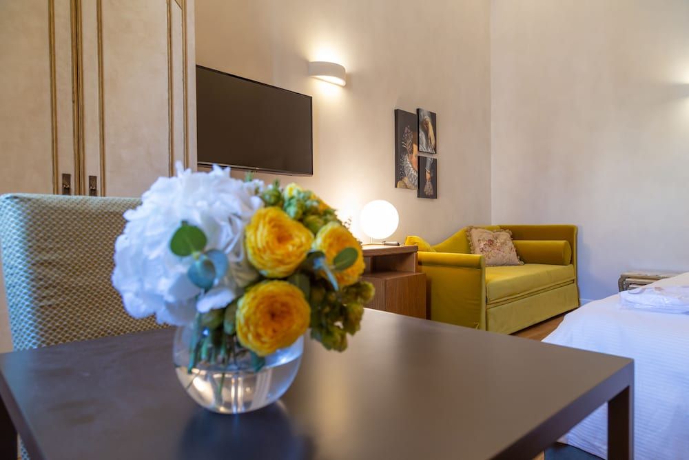 Dimora Storica Lo Svevo Luxury Room (Dei Trovatori) 3