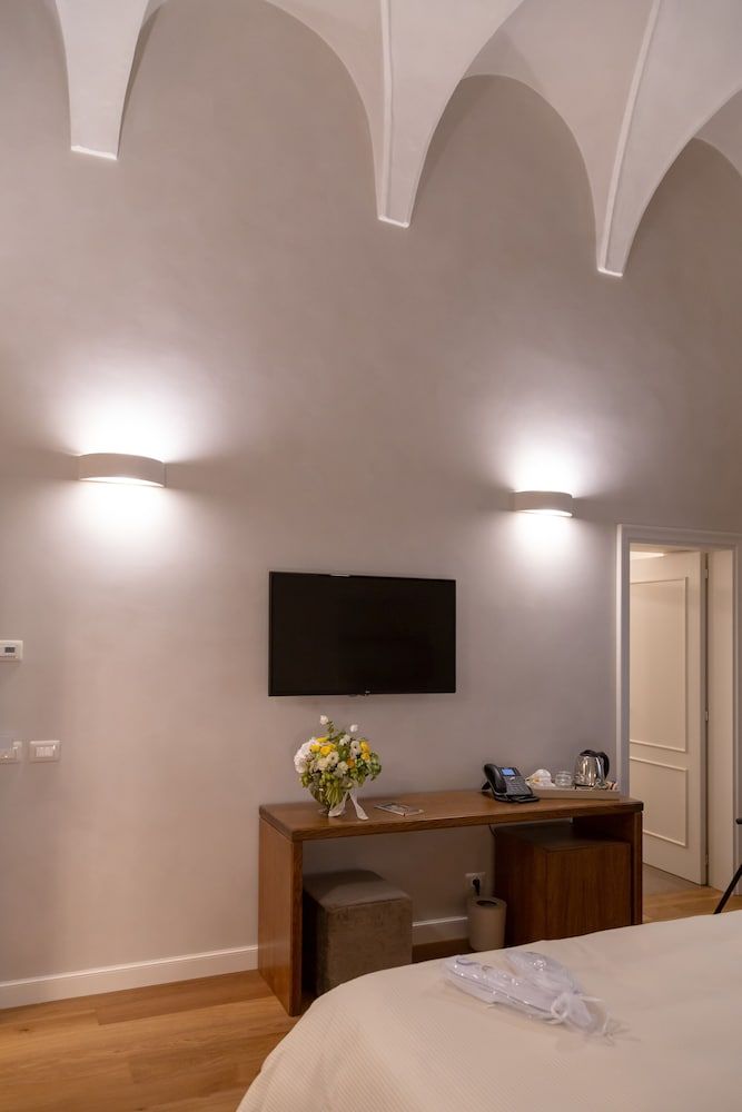 Dimora Storica Lo Svevo Comfort Room (Degli Artisti) 5