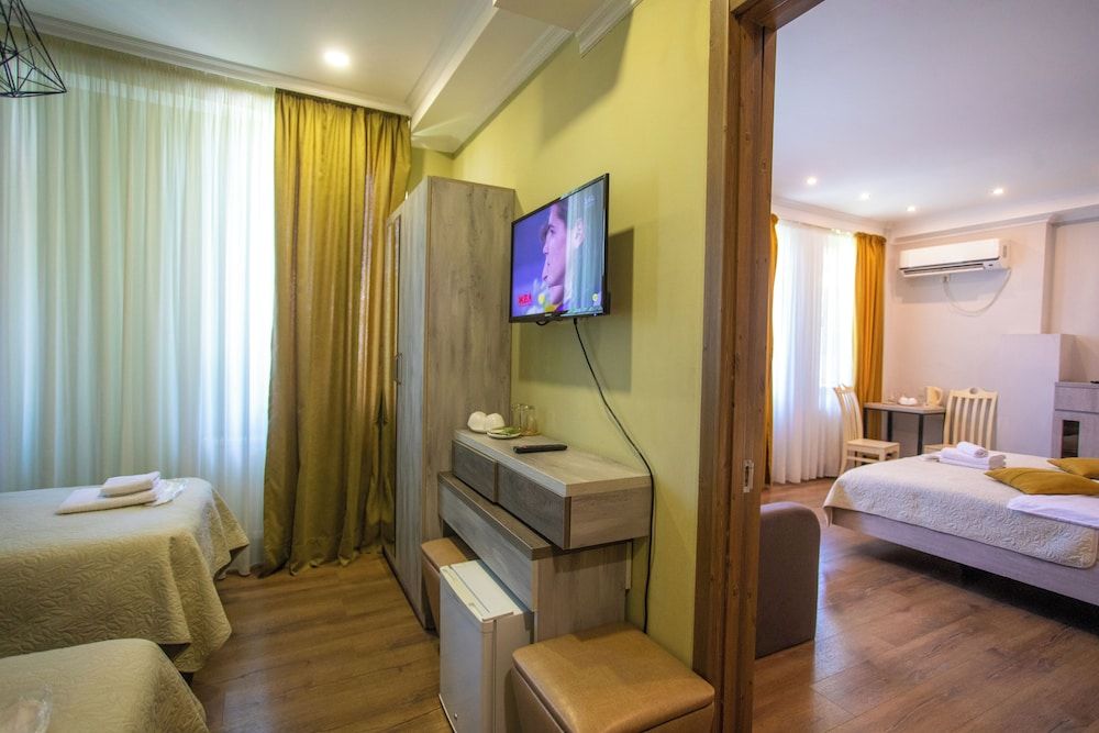 Hotel Terrace Kutaisi Family Room 9