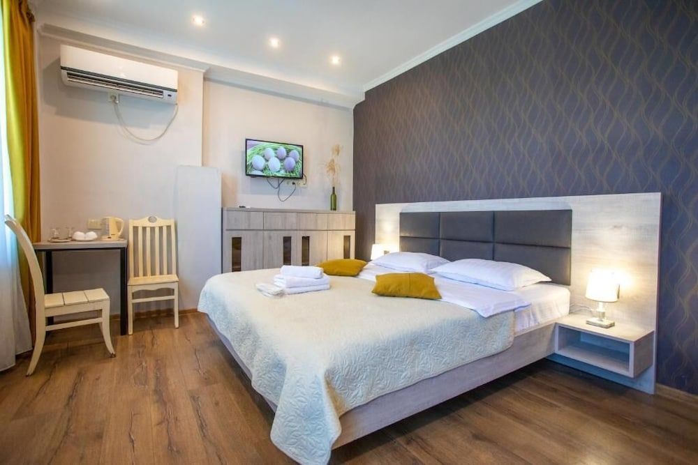 Hotel Terrace Kutaisi Family Room 6